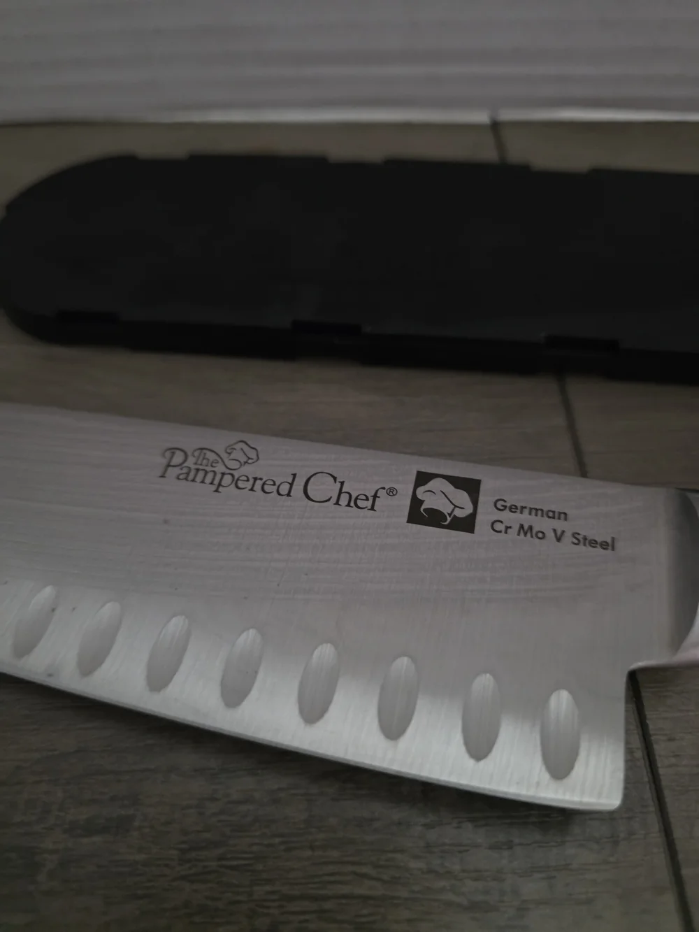 The Pampered Chef Santoku Knife German Stainless Steel Blade With Cover Black